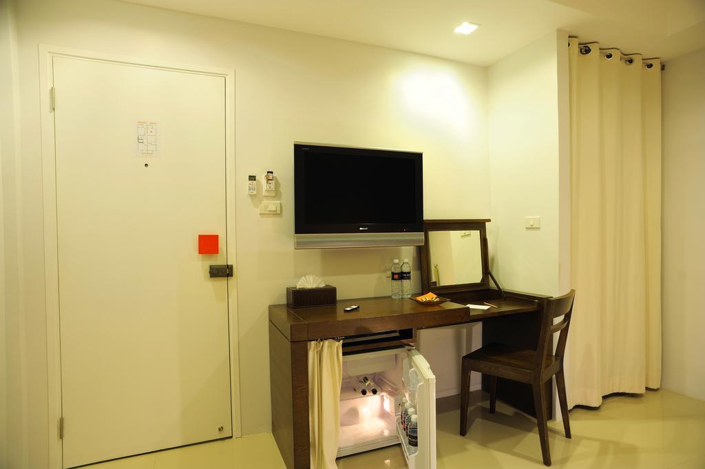 The Album Hotel Patong Exterior foto